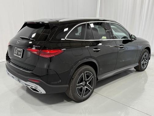 2026 Mercedes-Benz GLC 300 4MATIC