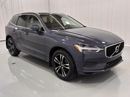 2019 Volvo XC60 T5 Momentum