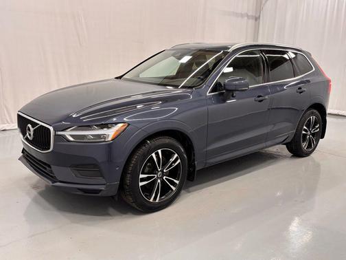 2019 Volvo XC60 T5 Momentum