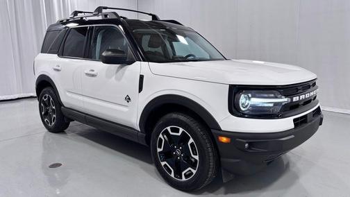 Oxford White 2023 Ford Bronco Sport Outer Banks
