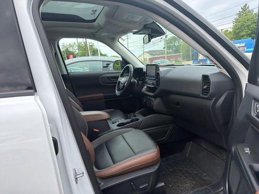 Oxford White 2023 Ford Bronco Sport Outer Banks