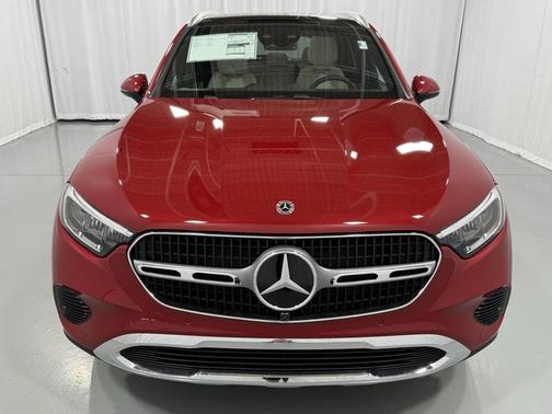 2026 Mercedes-Benz GLC 300 4MATIC