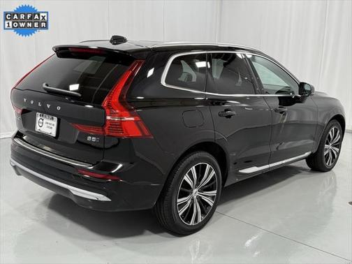 2022 Volvo XC60 B5 Inscription