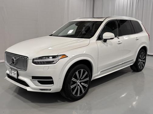 2025 Volvo XC90 B6 Plus 7-Seater