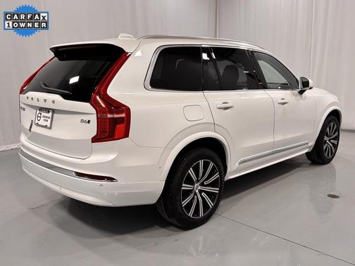 2025 Volvo XC90 B6 Plus 7-Seater