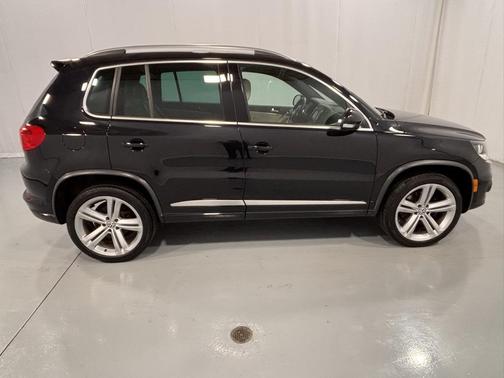 2016 Volkswagen Tiguan R-Line
