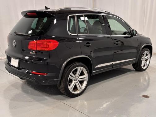 2016 Volkswagen Tiguan R-Line