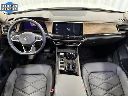 2025 Volkswagen Atlas 2.0T SE w/Technology 4MOTION