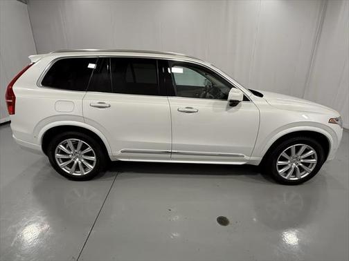 2018 Volvo XC90 T6 Inscription