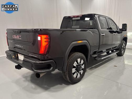 2024 GMC Sierra 2500 Denali