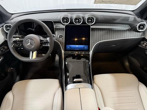 2026 Mercedes-Benz GLC 300 4MATIC