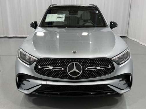 2026 Mercedes-Benz GLC 300 4MATIC