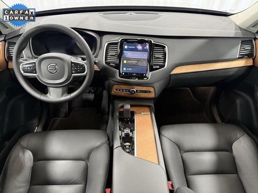2024 Volvo XC90 B5 Plus Bright Theme