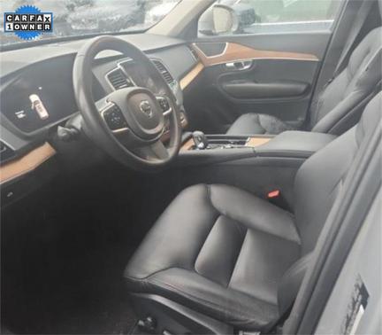 2024 Volvo XC90 B5 Plus Bright Theme