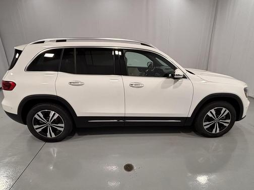 2026 Mercedes-Benz GLB 250 4MATIC