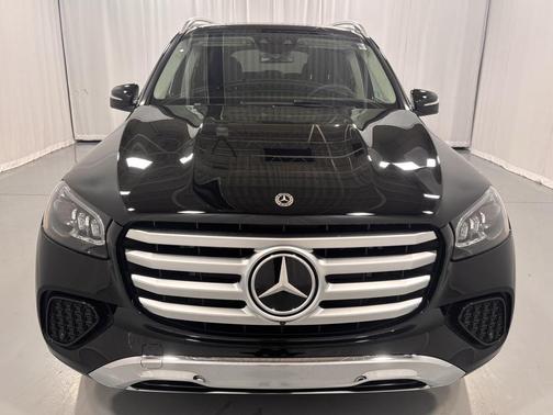 2026 Mercedes-Benz GLS 450 4MATIC