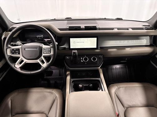 2024 Land Rover Defender 110 P400 X-Dynamic SE