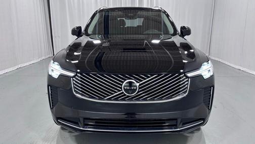 Onyx Black 2025 Volvo XC90 B6 Plus 7-Seater