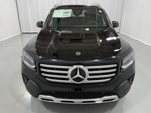 2025 Mercedes-Benz GLB 250 4MATIC