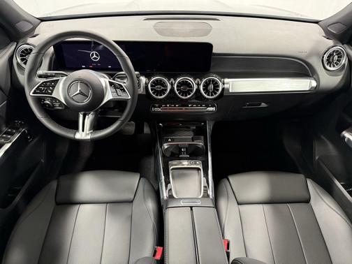 2025 Mercedes-Benz GLB 250 4MATIC
