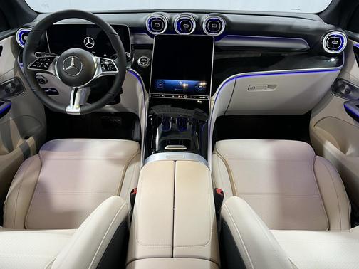 2025 Mercedes-Benz GLC 300 4MATIC