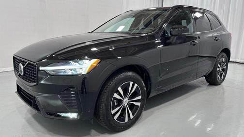 Onyx Black 2025 Volvo XC60 B5 Core