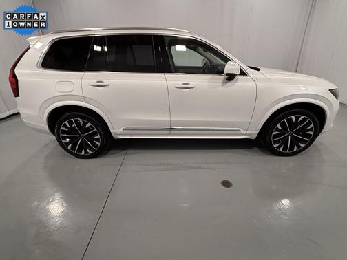 2025 Volvo XC90 B6 Plus 7-Seater