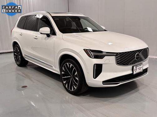 2025 Volvo XC90 B6 Plus 7-Seater