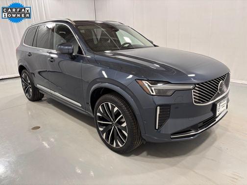 2025 Volvo XC90 B5 Plus 7-Seater