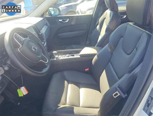 2025 Volvo XC60 B5 Core