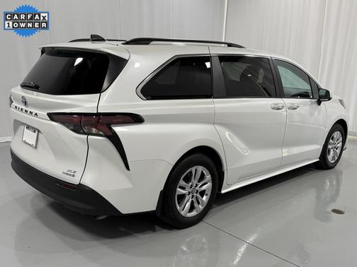 2024 Toyota Sienna XLE 7 Passenger