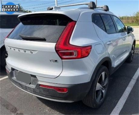 2020 Volvo XC40 T5 Momentum