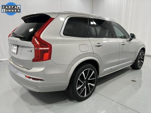 2024 Volvo XC90 B6 Plus Bright Theme 7-Seater