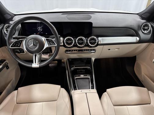 2025 Mercedes-Benz GLB 250 4MATIC