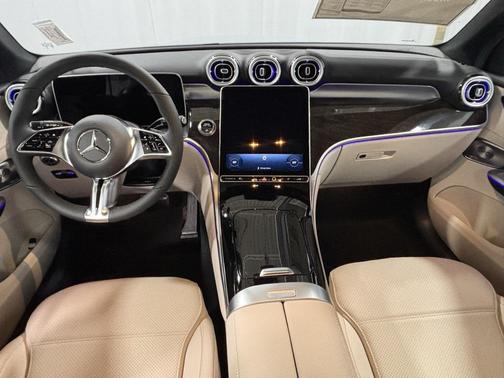 2026 Mercedes-Benz GLC 300 4MATIC