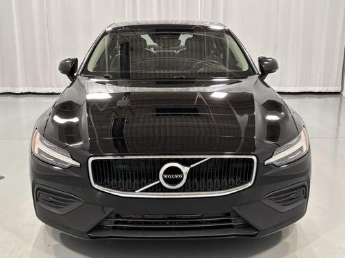 2019 Volvo S60 T5 Momentum