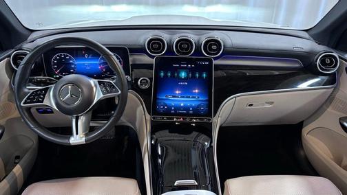 White 2023 Mercedes-Benz GLC 300 4MATIC
