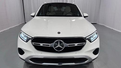 White 2023 Mercedes-Benz GLC 300 4MATIC