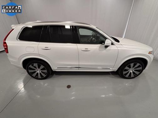 2023 Volvo XC90 Recharge Plug-In Hybrid T8 Core Bright Theme