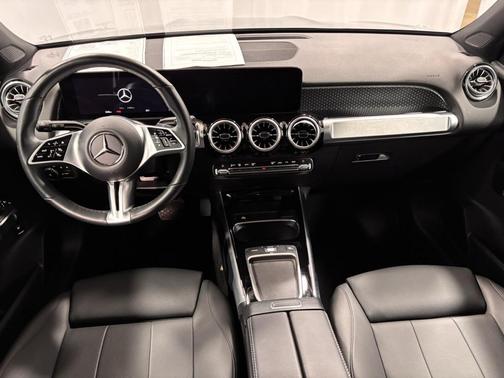 2025 Mercedes-Benz GLB 250 4MATIC