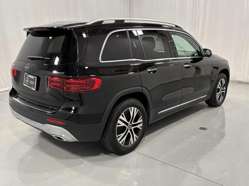 2025 Mercedes-Benz GLB 250 4MATIC