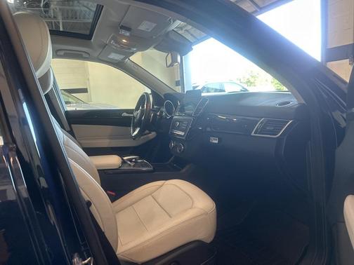 2019 Mercedes-Benz GLS 450 4MATIC