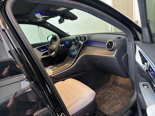 2023 Mercedes-Benz GLC 300 4MATIC