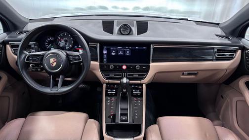 Carrara White Metallic 2024 Porsche Macan Macan