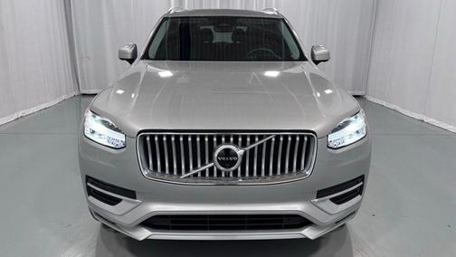 Silver Dawn Metallic 2023 Volvo XC90 B6 Ultimate 6-Seater