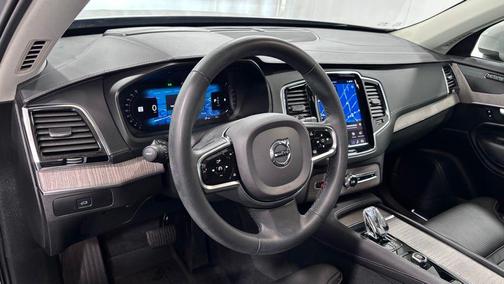 Silver Dawn Metallic 2023 Volvo XC90 B6 Ultimate 6-Seater