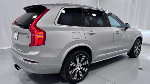 Silver Dawn Metallic 2023 Volvo XC90 B6 Ultimate 6-Seater