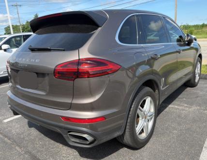 Umber Metallic 2016 Porsche Cayenne Cayenne