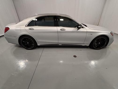 2019 Mercedes-Benz AMG S 63 4MATIC