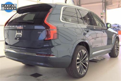 2025 Volvo XC90 B6 Plus 7-Seater